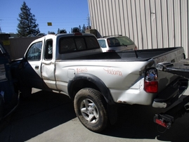 2001 TOYOTA TACOMA PRERUNNER SILVER XTRA CAB 3.4L AT 2WD Z16475